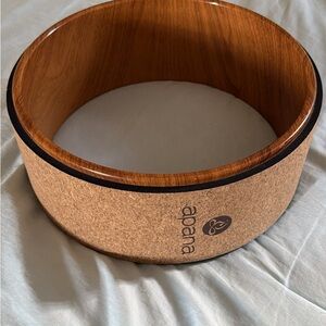 Apana Cork and Wood Yoga Wheel 12.5” - Wood Grain Brown